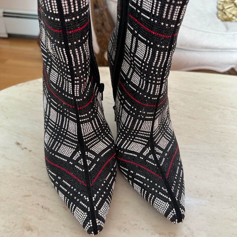 Stylish Black and White Women's Boots